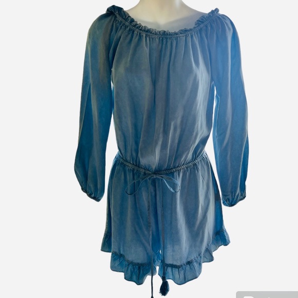 Style Envy Romper.  Size medium. On or off shoulder in blue - Picture 2 of 9